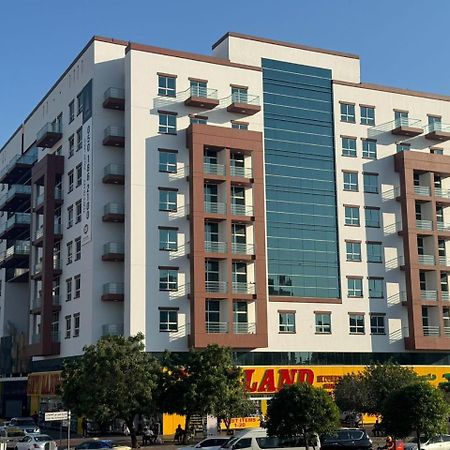 Backpackers Heaven ! 18 Beds In A 2 Bedroom Apartment In Front Of Union Metro Station Diera دبي المظهر الخارجي الصورة