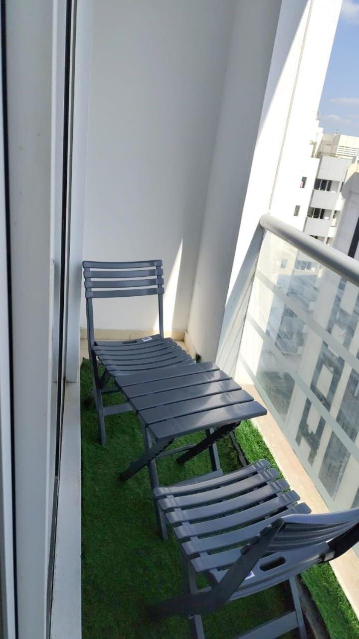 Backpackers Heaven ! 18 Beds In A 2 Bedroom Apartment In Front Of Union Metro Station Diera دبي المظهر الخارجي الصورة